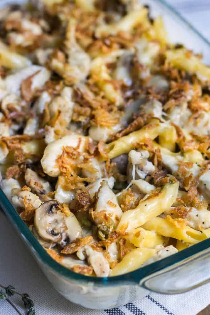 French Onion Pasta Bake - A warm and cozy meal reminiscent of French onion soup! Recipe via MonPetitFour.com