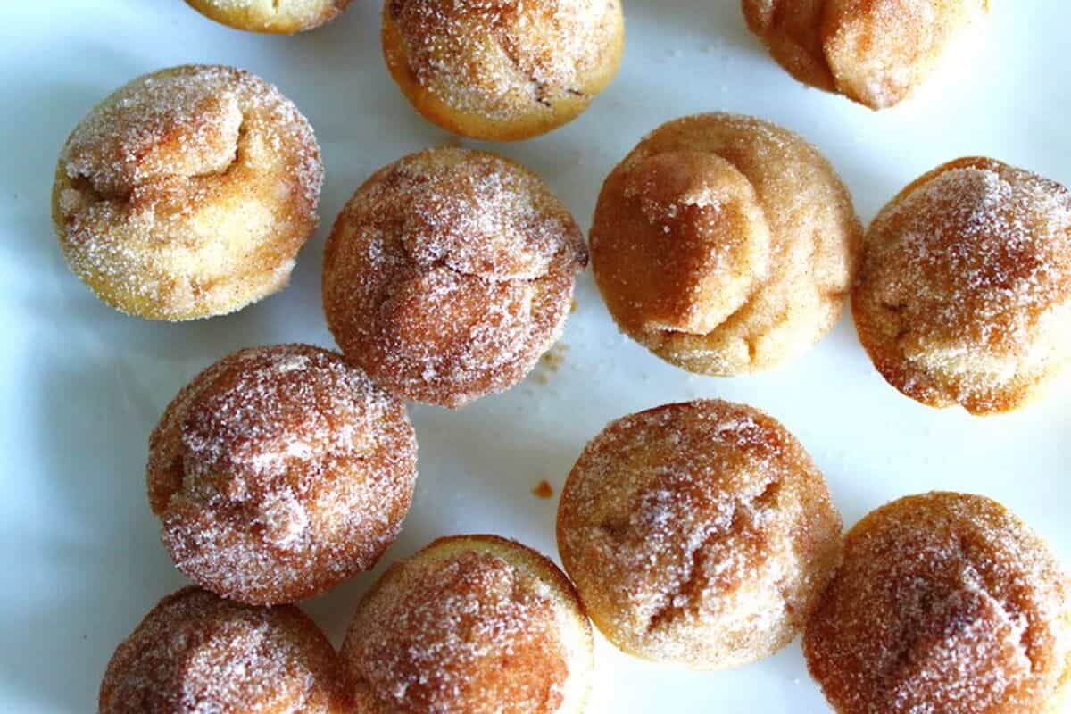 Cinnamon Sugar Muffins (French Breakfast Puffs) overhead shot