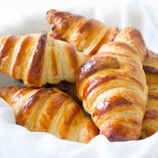 Couronine Couronne with Cranberries and Pecans - Mon Petit FourÂź