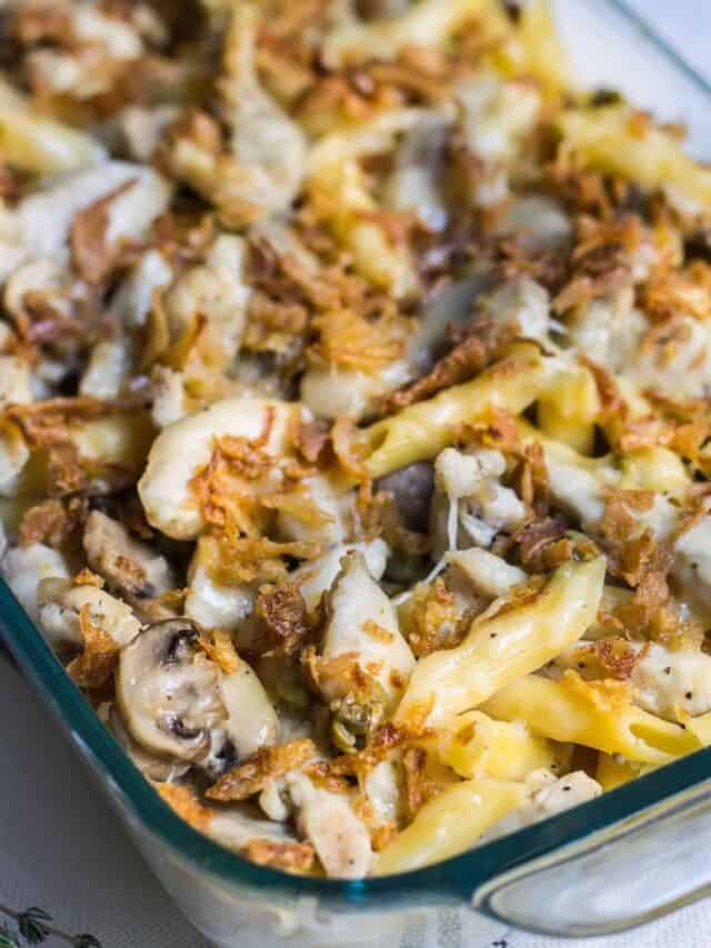 French Onion Pasta Bake: Penne à l’Oignon