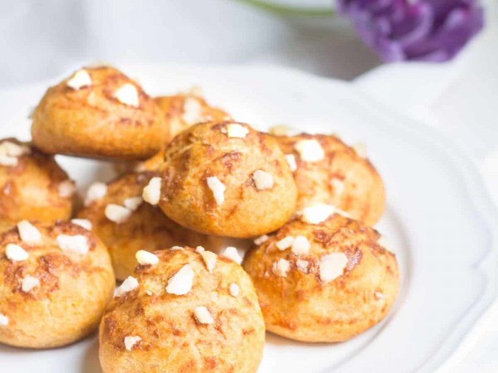 Chouquettes (Sugar-Topped Pastry Puffs) - Mon Petit Four®
