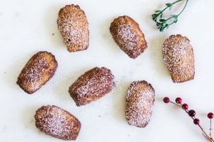 Gingerbread Madeleines: lightly spiced and easy French butter cakes. Recipe via MonPetitFour.com