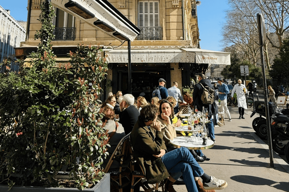 french people eating at a cafe